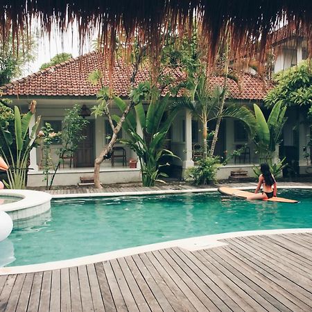 Endless Summer Surf Camp Kuta Kuta  Bagian luar foto