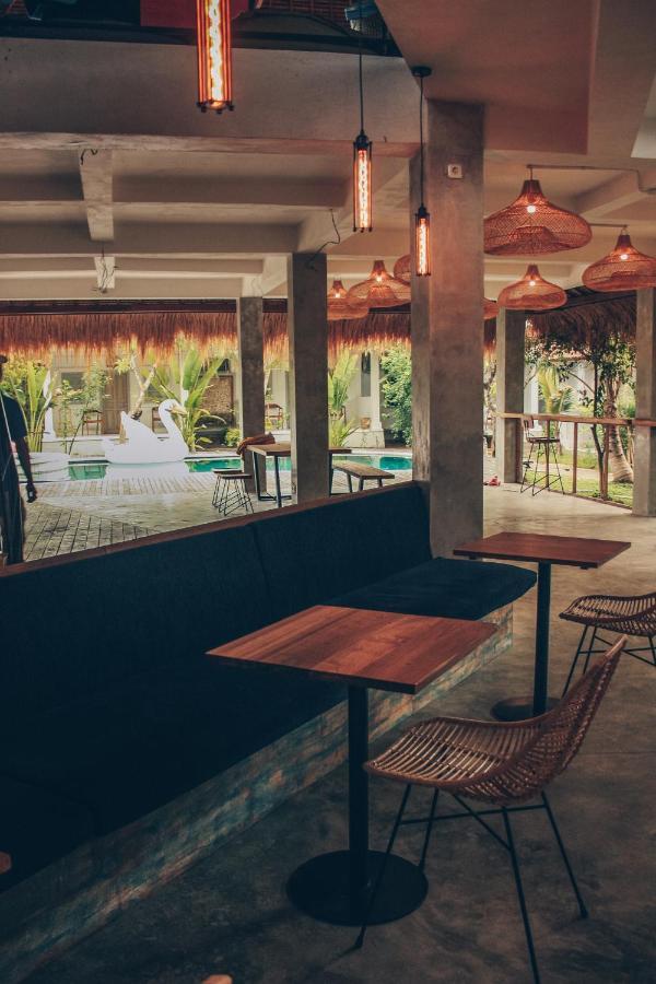 Endless Summer Surf Camp Kuta Kuta  Bagian luar foto