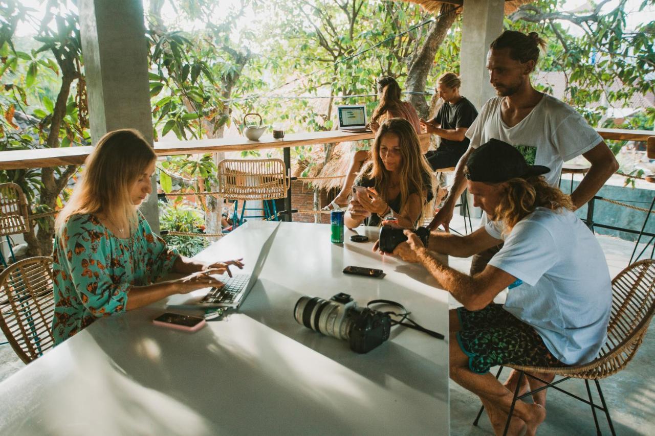 Endless Summer Surf Camp Kuta Kuta  Bagian luar foto