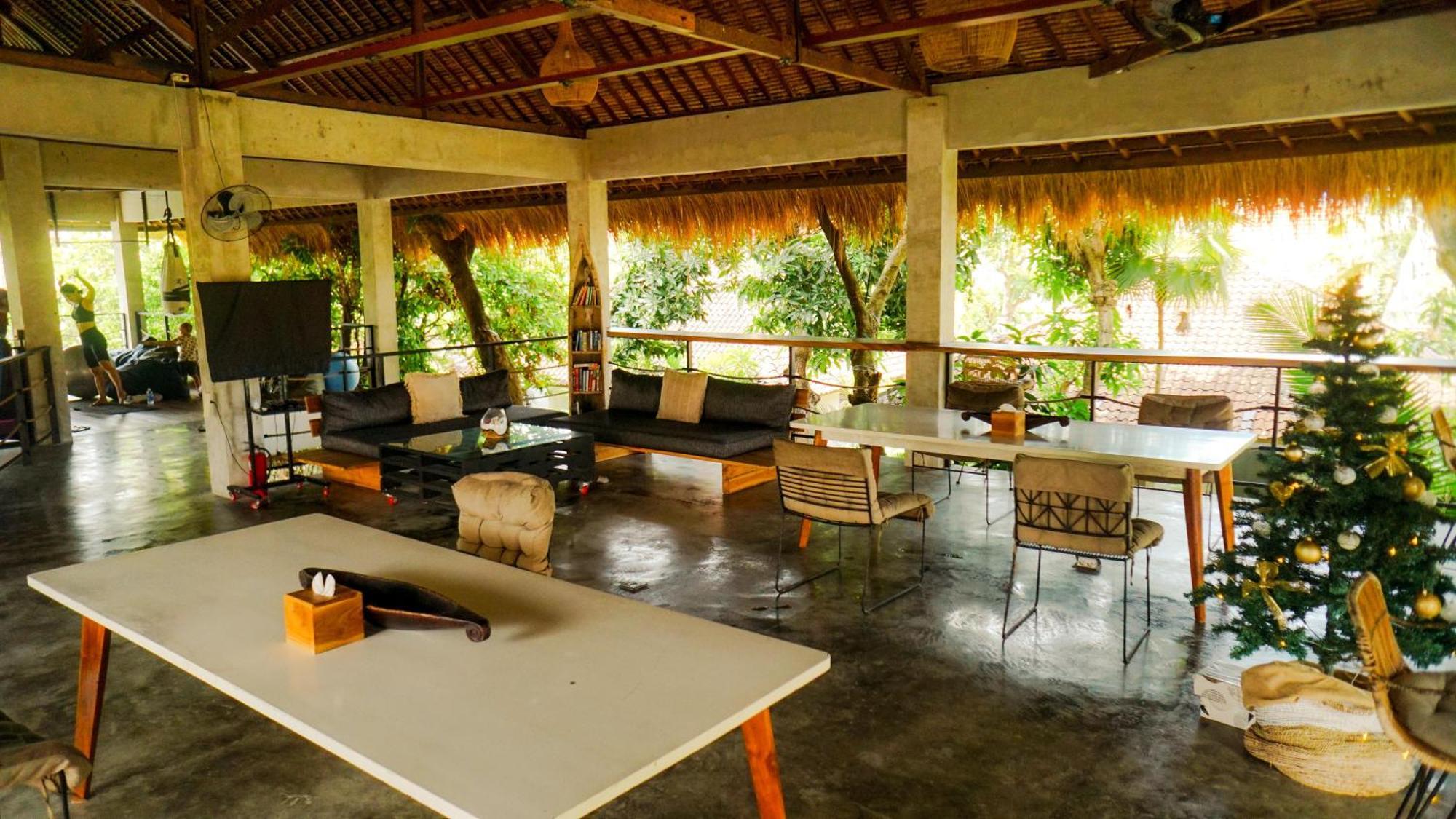 Endless Summer Surf Camp Kuta Kuta  Bagian luar foto